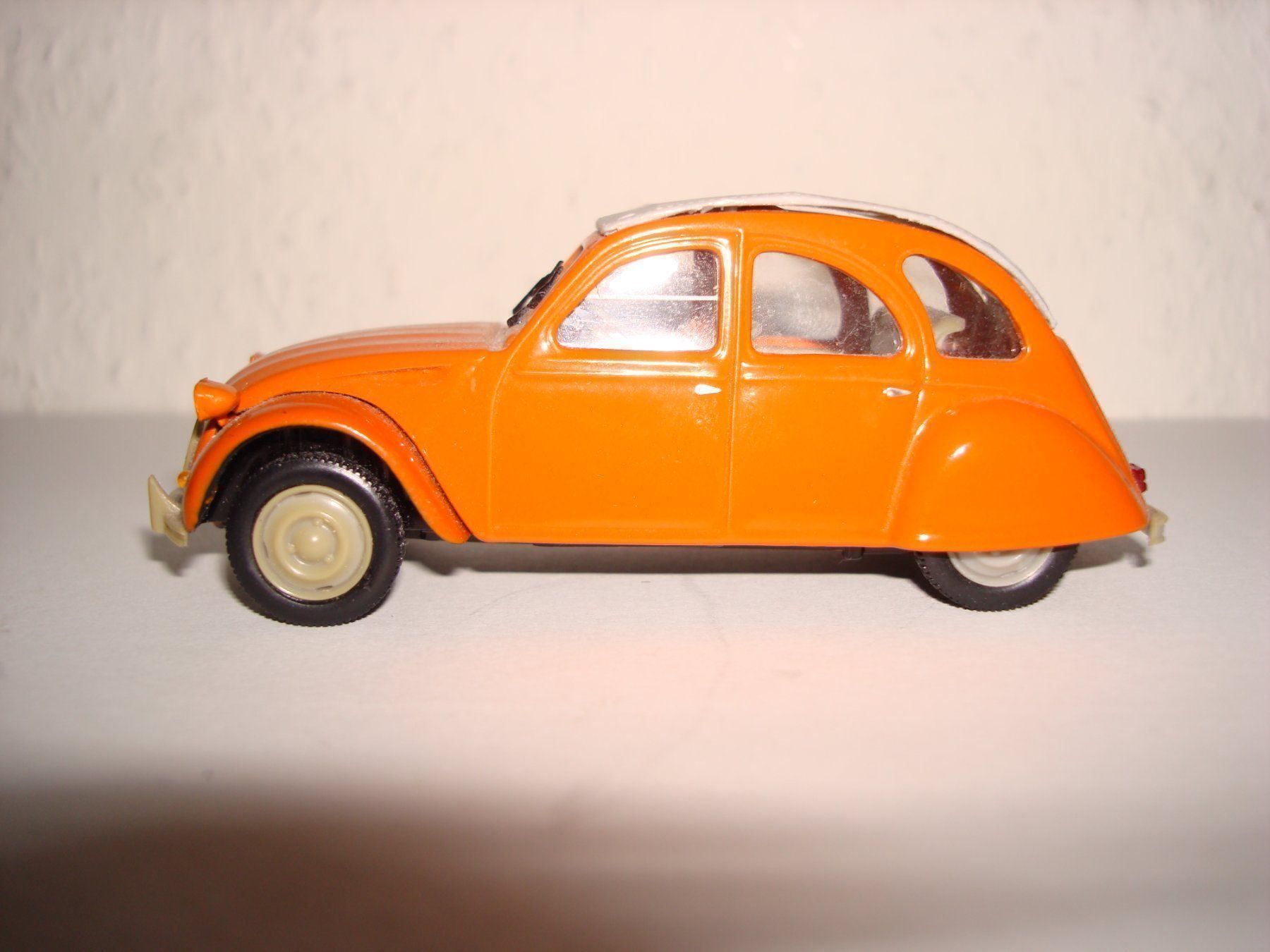 Norev Modellautos: Citroen 2CV 6 1:43 Norev – Gebraucht aus Diegten von isetta590 2
