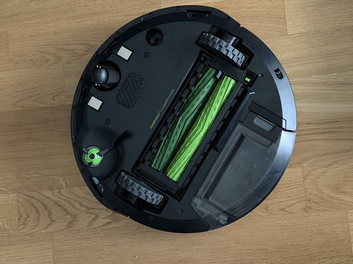 Irobot Aspirapolveri & Accessori: iRobot Roomba i5158 – Usato da Zürich venduto da fixedon_n_on 2