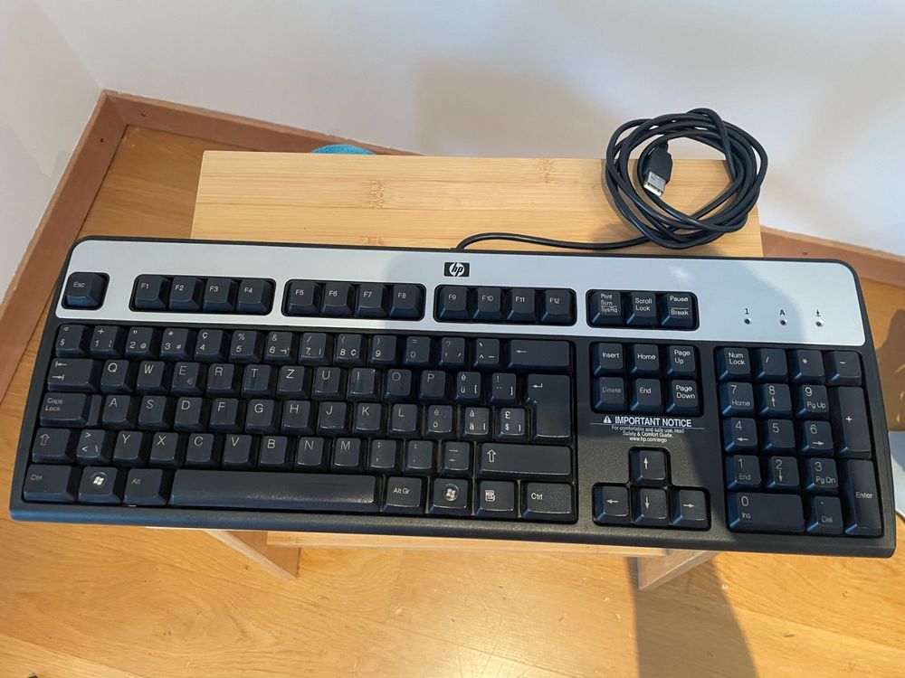 Clavier HP SK-2885 - Suisse avec pavé numérique (D'occasion) à Petit ...
