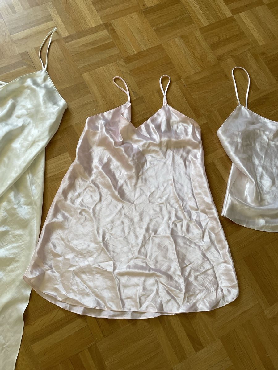 Altra biancheria intima: Drei Negligés.Gr.36-38   – Usato da Basel venduto da Kamberly 1