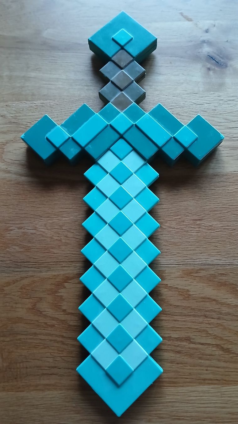 Giocattoli: Minecraft Schwert und Spitzhacke Set – Usato da Boningen venduto da Waldzauber 1