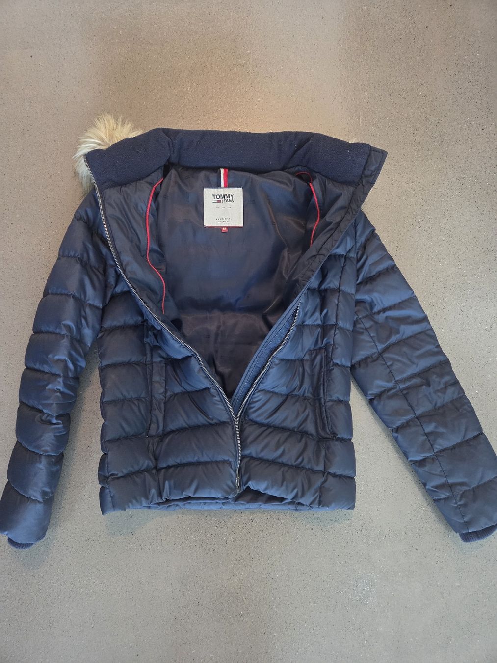 Tommy Hilfiger Giacche: Tommy jeans Daunenjacke "M" – Usato da Luzern venduto da schatz1990 1