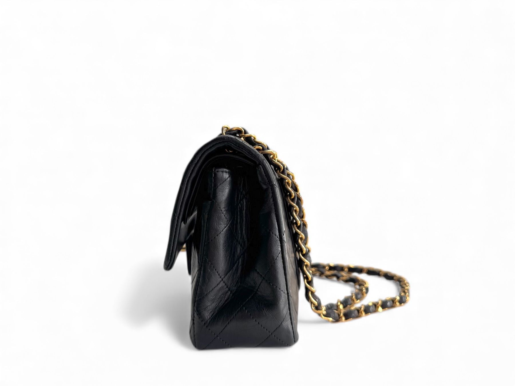 Chanel Borse da donna: CHANEL Lambskin Vertical Flap Bag – Usato da Kriens venduto da hannaandkiko 2