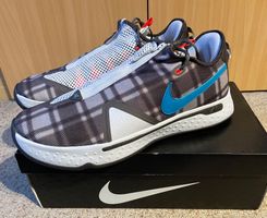 NIKE PG4 Plaid, Grösse 52.5/18, NEU