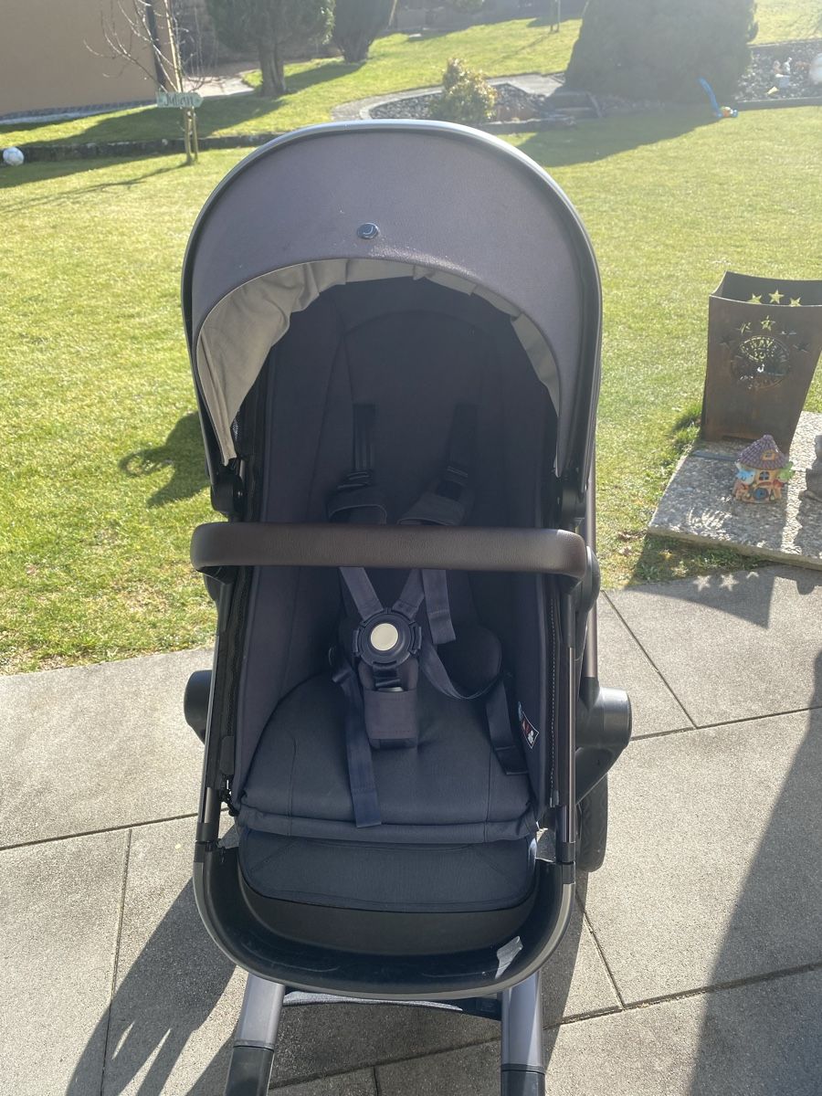 Joolz Carrozzine: Joolz Day+ Kinderwagen Navy – Usato da Alberswil venduto da PAMA1901 5