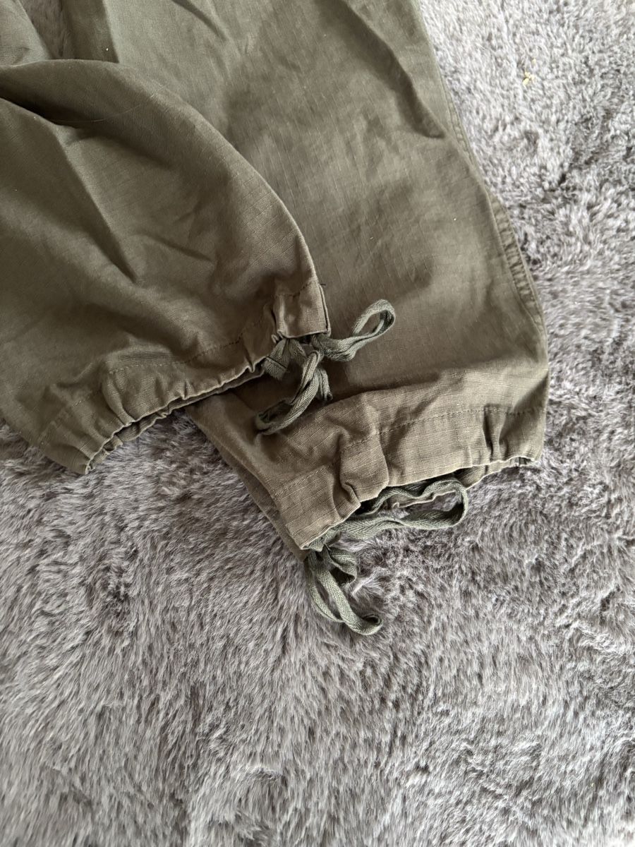 Pantaloni: Khaki Cargo Pants - Unisex – Nuovo (secondo la descrizione) da Wichtrach venduto da Re_Fit 3