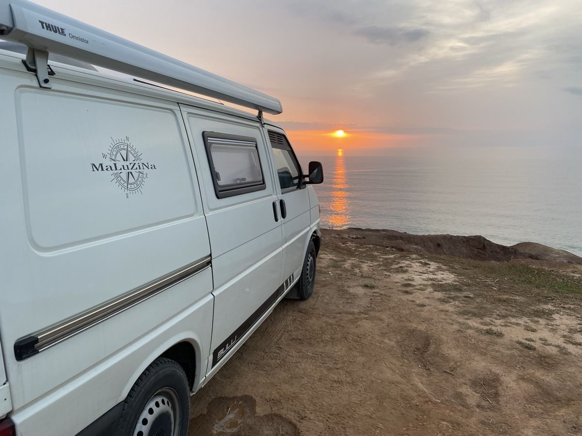 VW Veicoli da campeggio: Camper VW T4 syncro mit Klima mieten – Usato da Seewis Dorf venduto da Wiggli 4