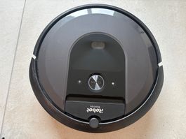 iRobot Roomba Combo® i8 Saug- und Wischroboter
