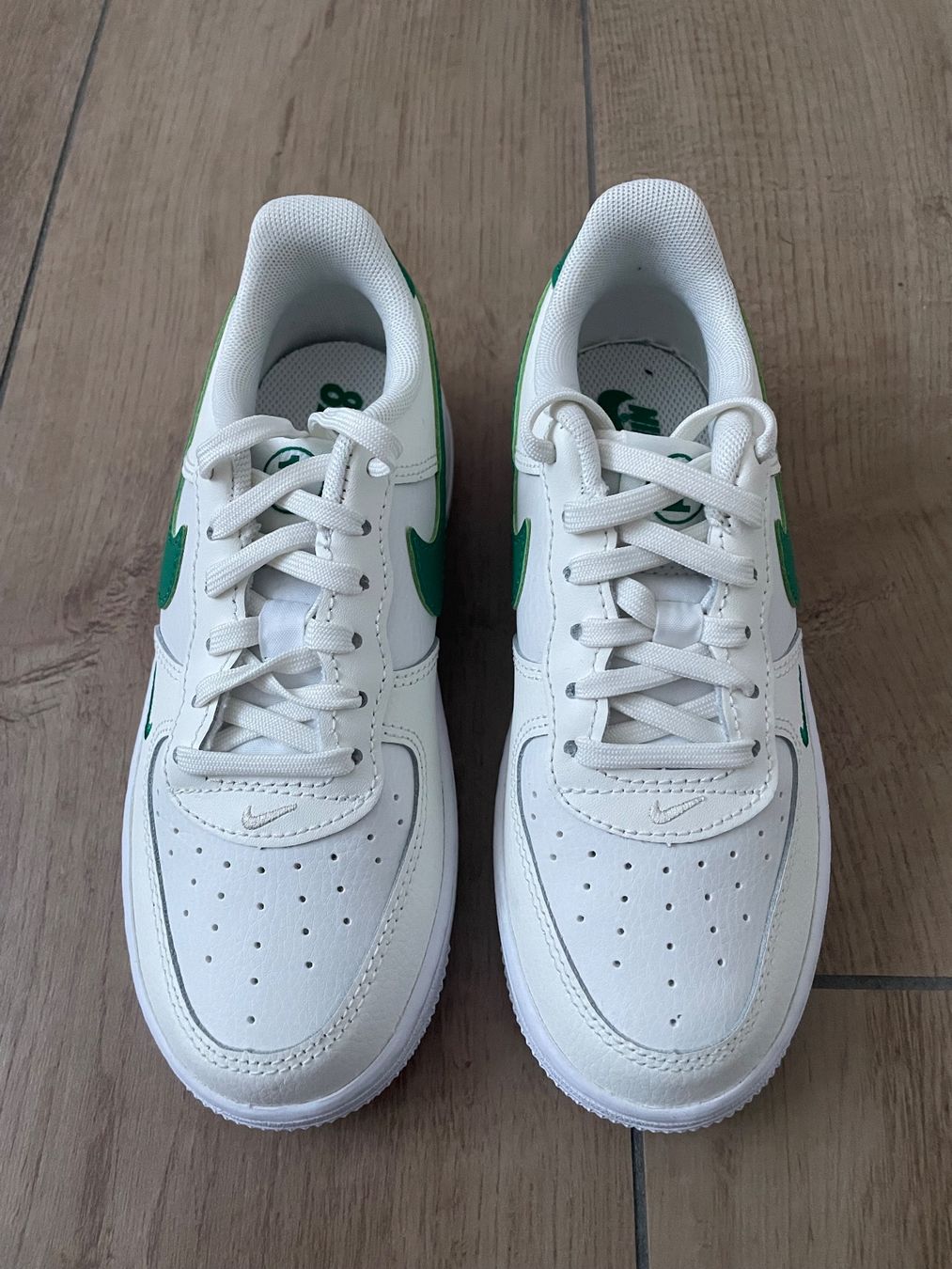 Nike Scarpe per ragazzi: Nike Force 1 Gr. 31.5 NEU! – Nuovo e nell'imballaggio originale da Waltenschwil venduto da hansnine 1