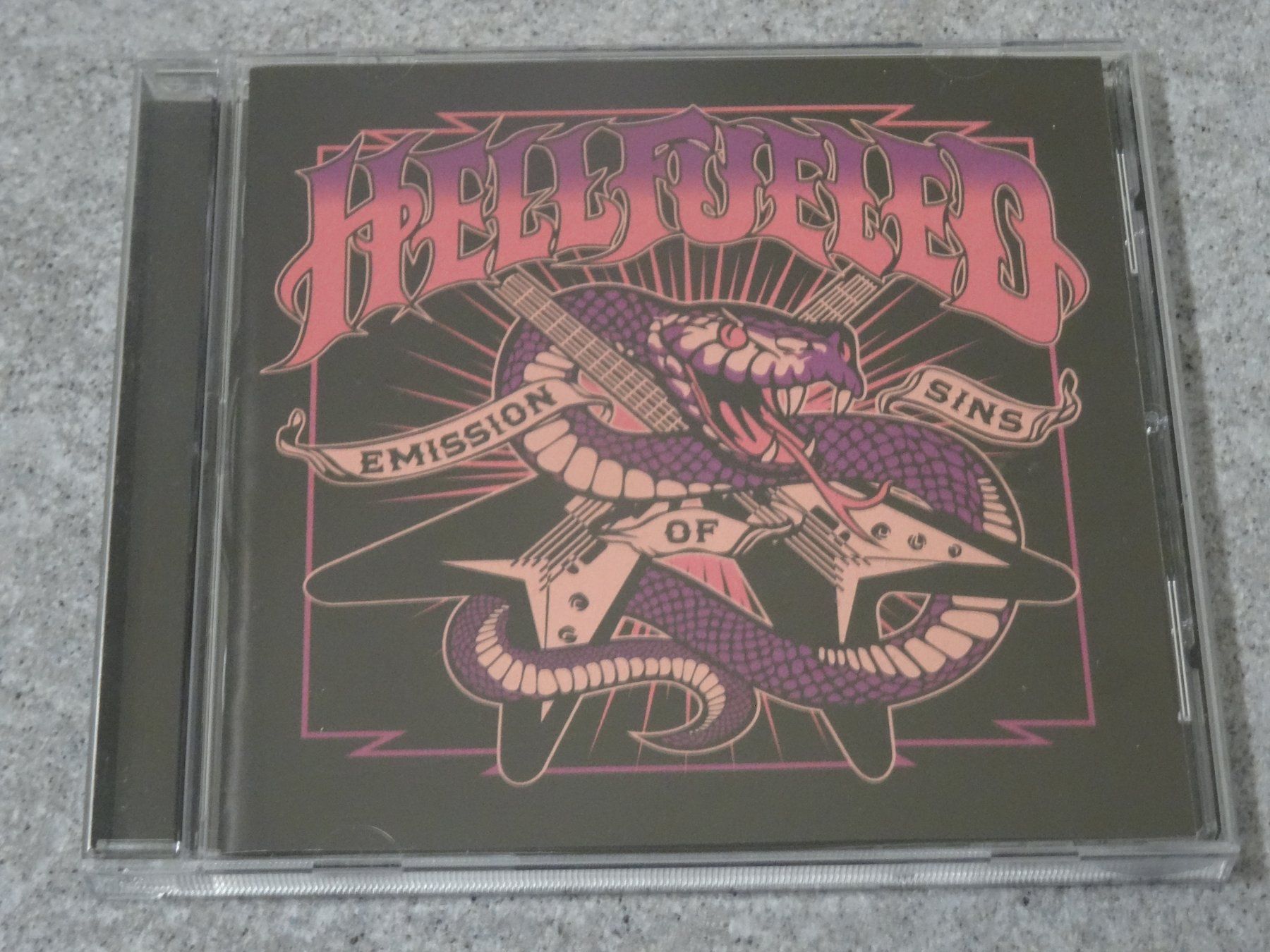 CDs: Hellfueled - Emission of Sins CD – Gebraucht aus Olten von Disc-Ausverkauf