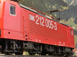 Märklin 3742 __ Lokomotive BR 212 der DR __ digital OVP H0