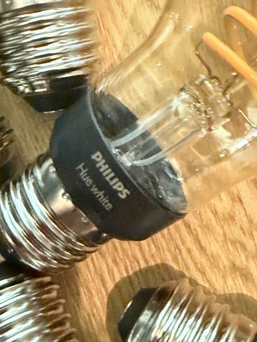 Philips Lampen: Hue Vintage Bulb e27 – Gebraucht aus Maienfeld von hfo_b9jq
