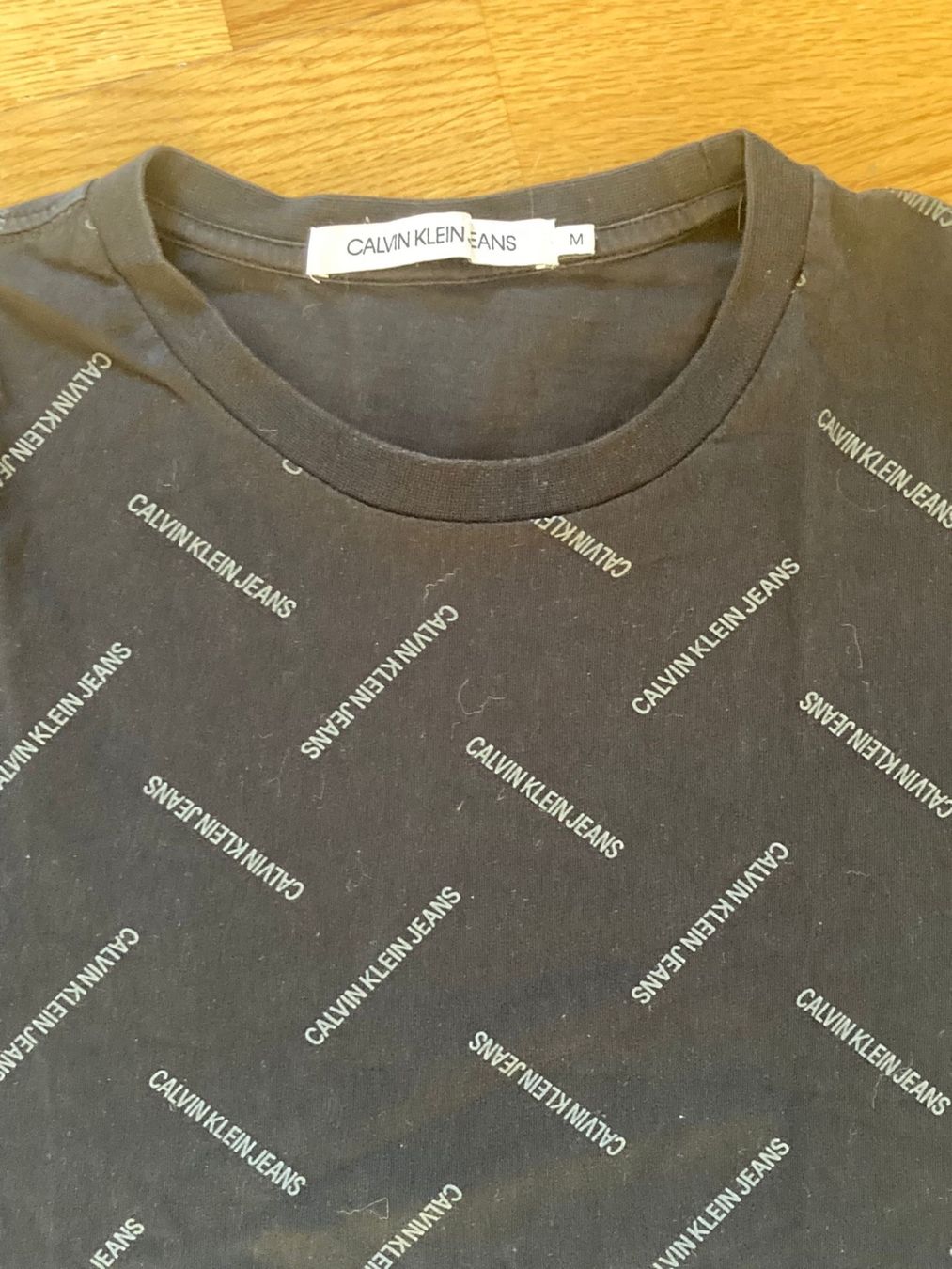 Calvin Klein T-shirt: Calvin Klein T-Shirt – Usato da Spiez venduto da HomeShoppingSpiez 1