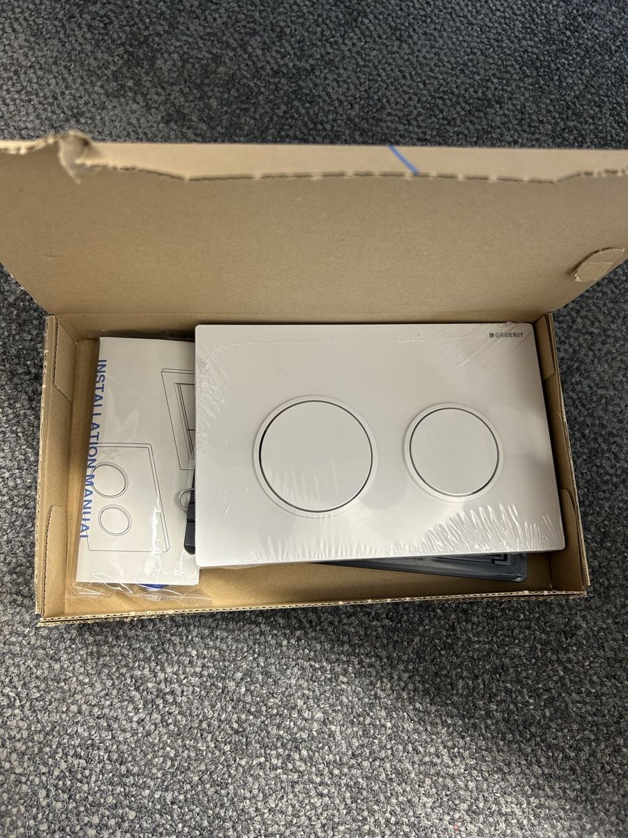 Geberit WC: Geberit Omega Drükerplatte  – Nuovo e nell'imballaggio originale da Bachenbülach venduto da smoki-2019