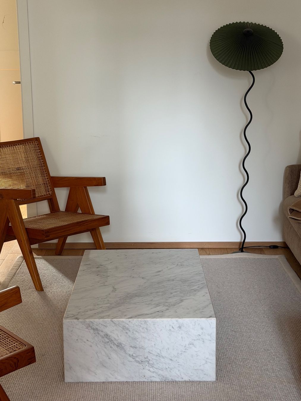Tavoli: Marble plinth low coffee table by Norm Architects – Usato da Zürich venduto da bel_58jw