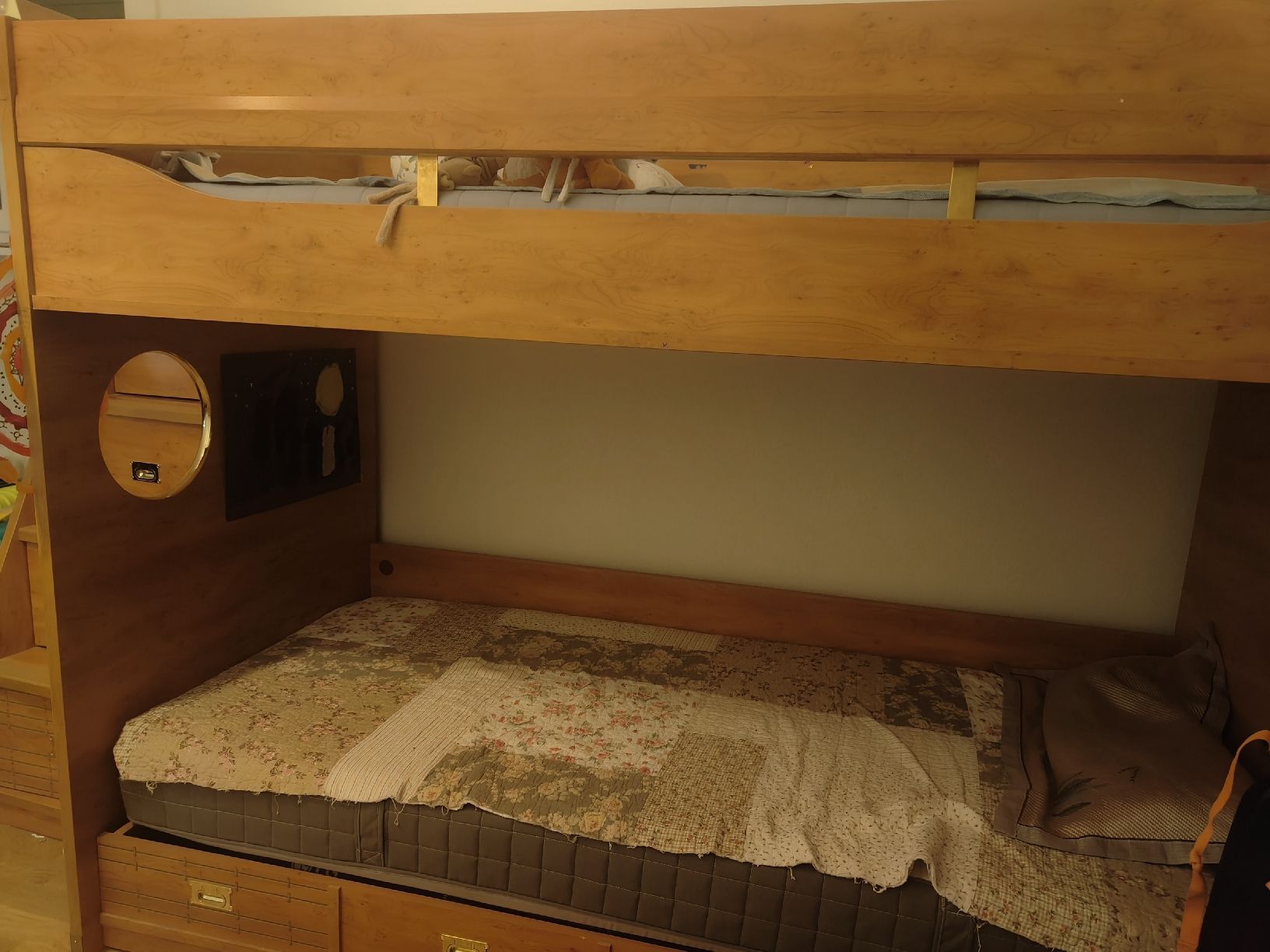 Letti: Solid Wood Bunk Bed with Stairs and Storage Drawers – Usato da Lausanne venduto da neu_v5pz 1