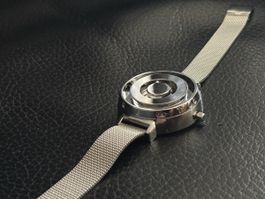 Eutour Armbanduhr Edelstahl silberfarben 