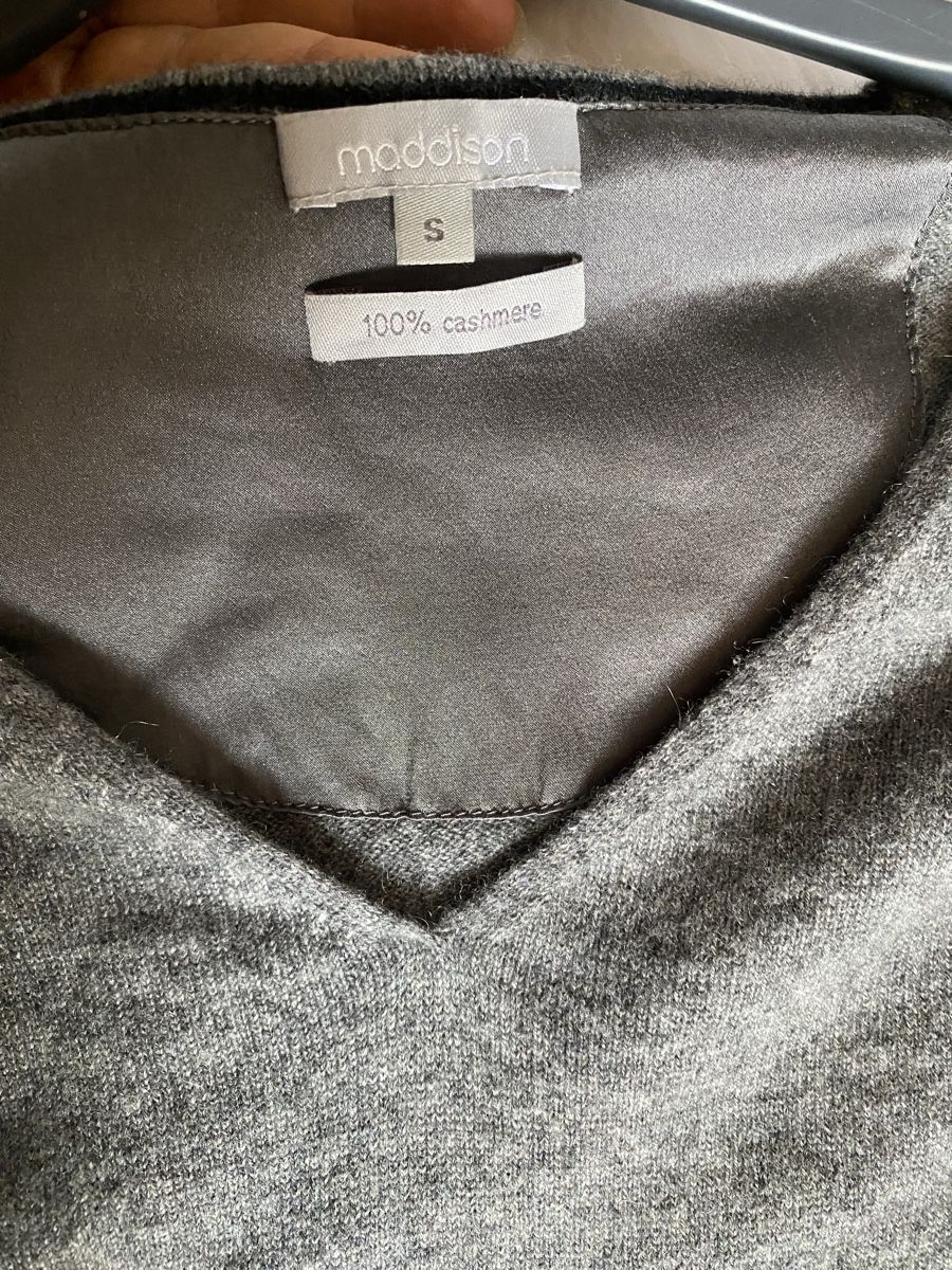 Maddison Pulls & Sweat-shirts: Pull cachemire Maddison gris taille S – D'occasion à Geneve par Monthoux13 1