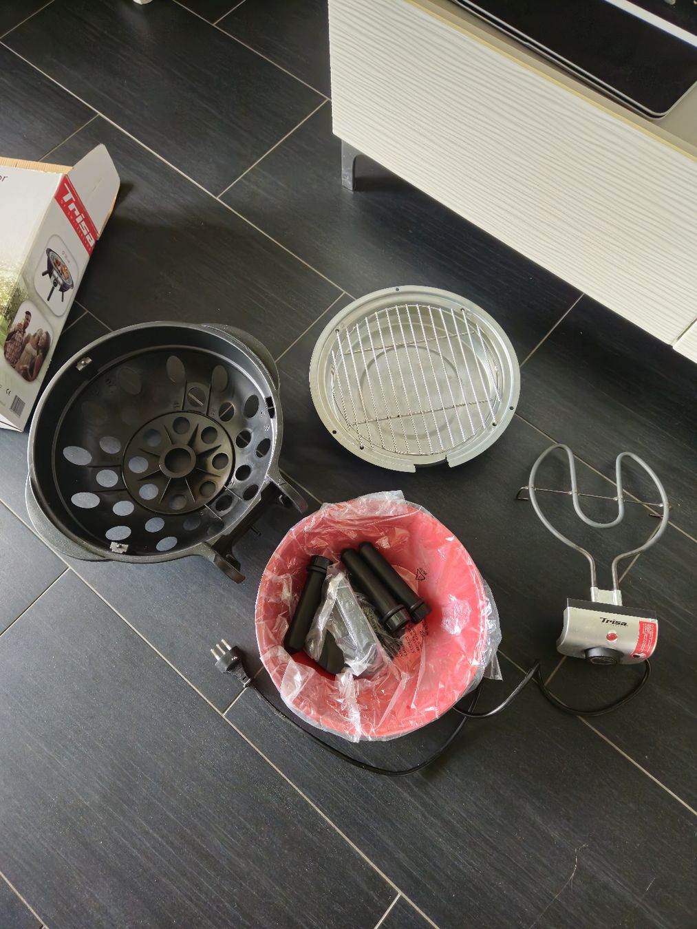 Trisa Griglie: Trisa Elektrogrill 1000 Watt – Nuovo (secondo la descrizione) da Bleienbach venduto da BG1221 1