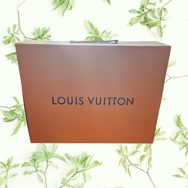 Louis Vuitton Pots: VENTE EXPRESS - Louis Vuitton boîte rigide XXL 59 cm – D'occasion à Geneve par Point-Boutique 2