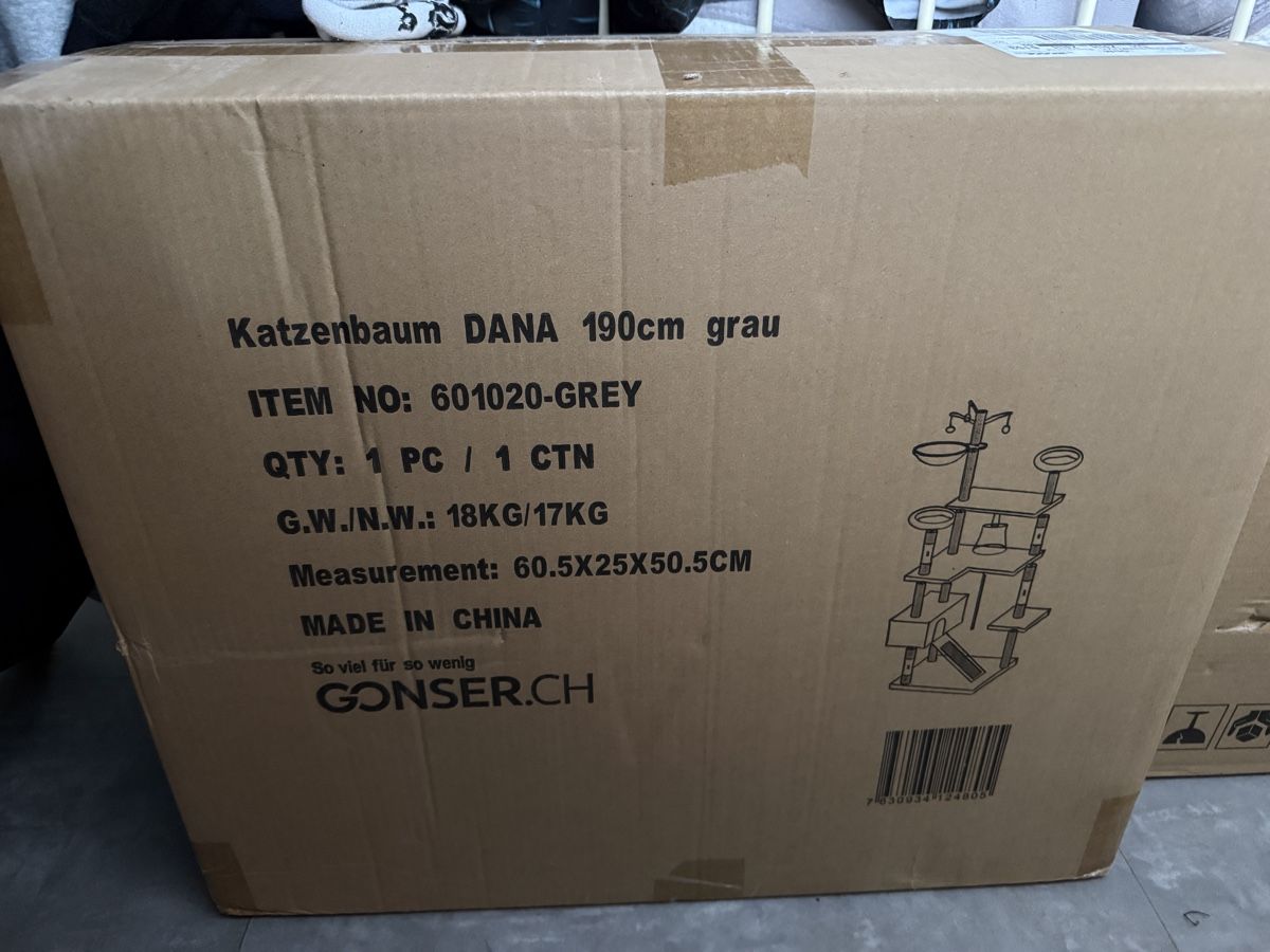Tiragraffi: Kratzbaum DANA 190cm grau neu verpackt – Nuovo e nell'imballaggio originale da Untersiggenthal venduto da Engeli4 1