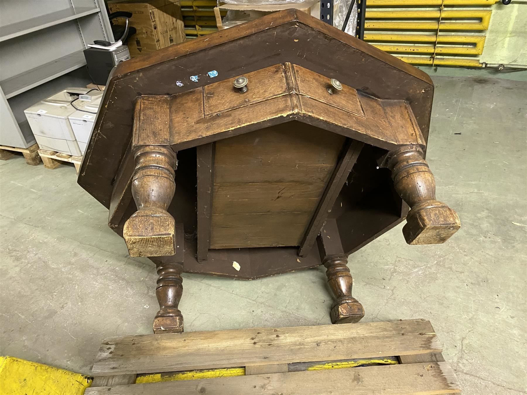 Tavoli: alter massivholz Couch-Tisch Schublade – Usato da Necker venduto da liq24 4