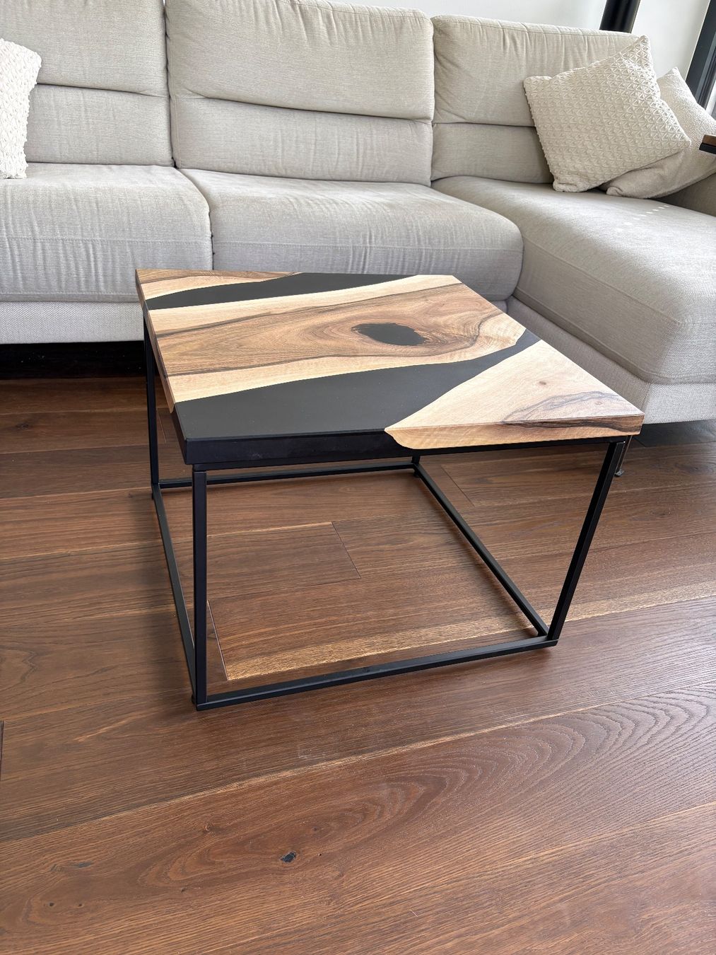 Tavoli: Couchtisch / Epoxidharz Tisch / Rivertable / Salontisch – Nuovo (secondo la descrizione) da Grellingen venduto da fablo_design 4