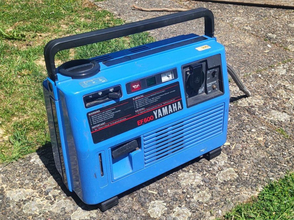 Yamaha Generatori di corrente: Generator Yamaha EF600 – Usato da Kaiseraugst venduto da beo81