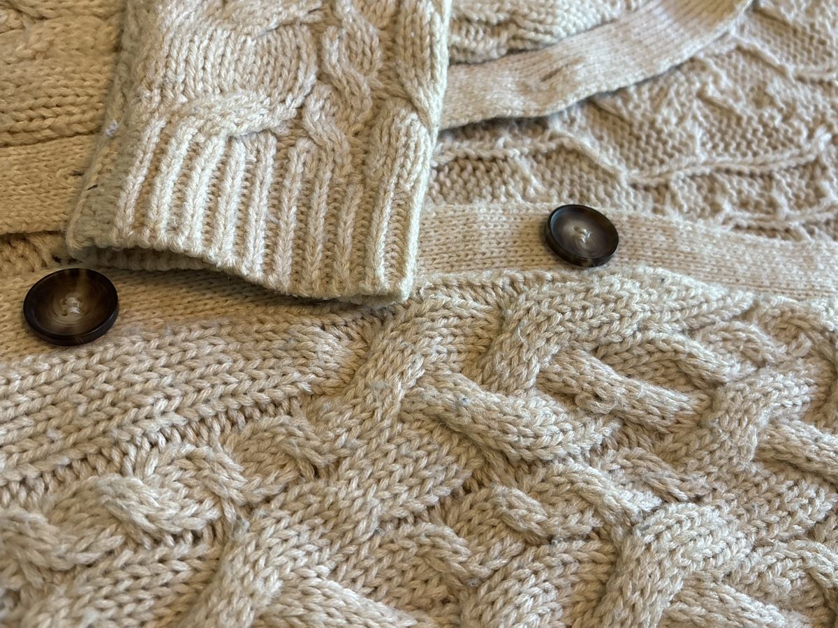 Pullover & Sweatshirts: Pulle Atmosphere taille S – Gebraucht aus Attalens von Skorpionica 2