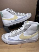 Nike Blazer Mid '77 Vintage "White Lemon Wash" Size 44