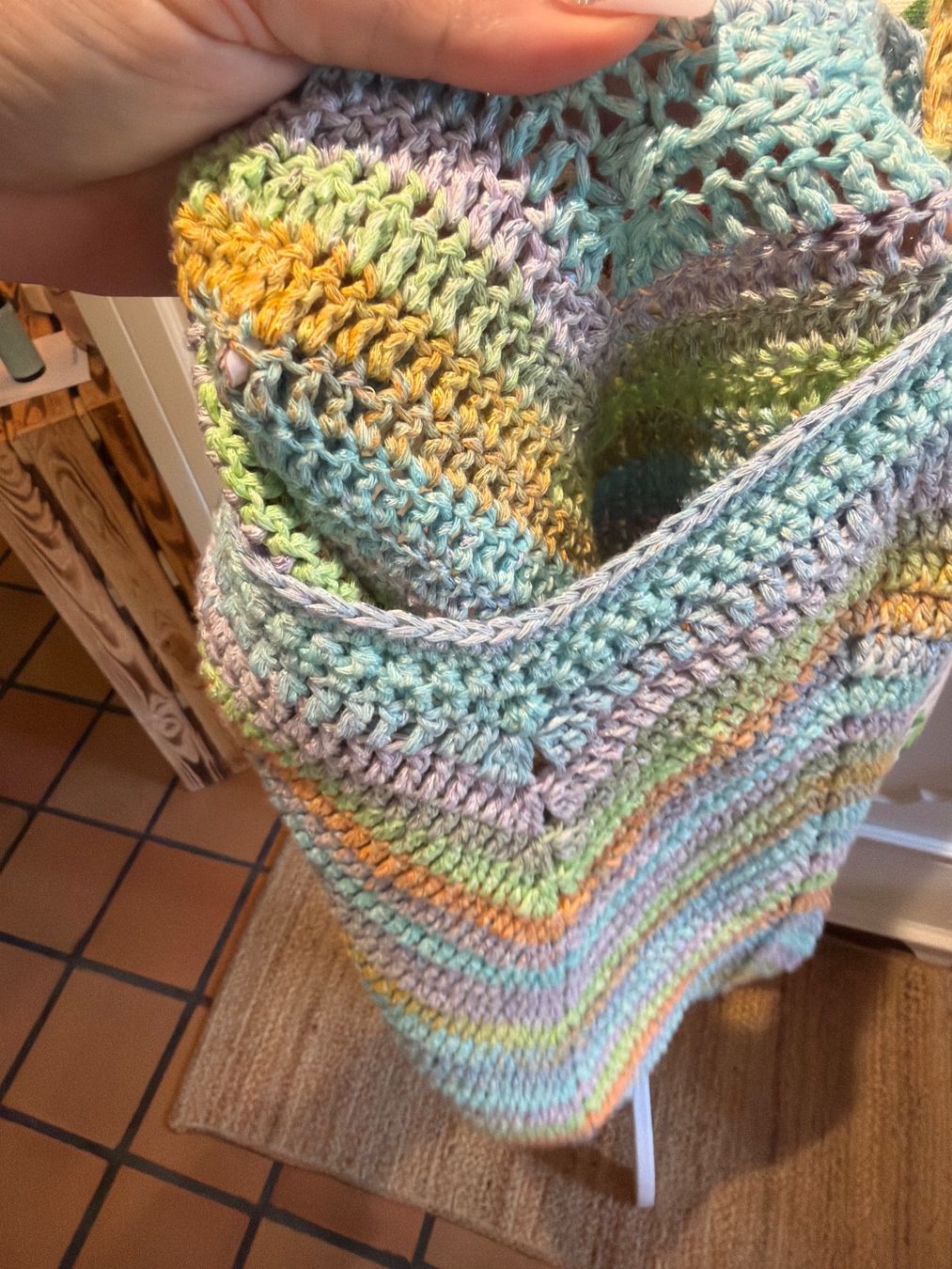 Borse da donna: /UMHÄNGETASCHE BUNT, HANDGESTRICKT – Nuovo e nell'imballaggio originale da Meienried venduto da ManuelaBoutique 3