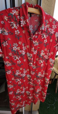 Chemise rouge à fleurs Vero moda taille S