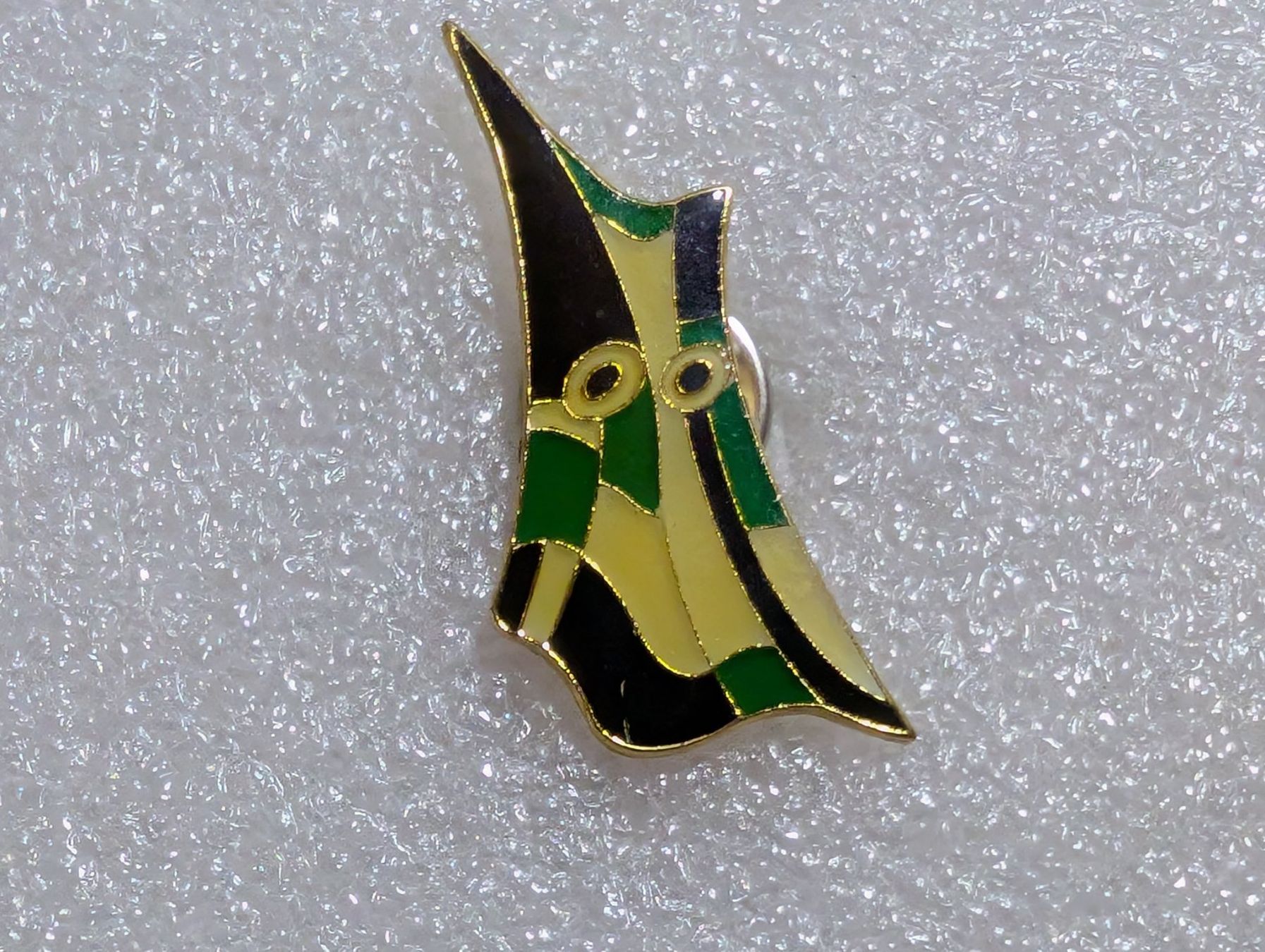 Placchette & Badge: Ansteckpin 253: Flagge – Usato da Oppligen venduto da Pin-Fall-Shop
