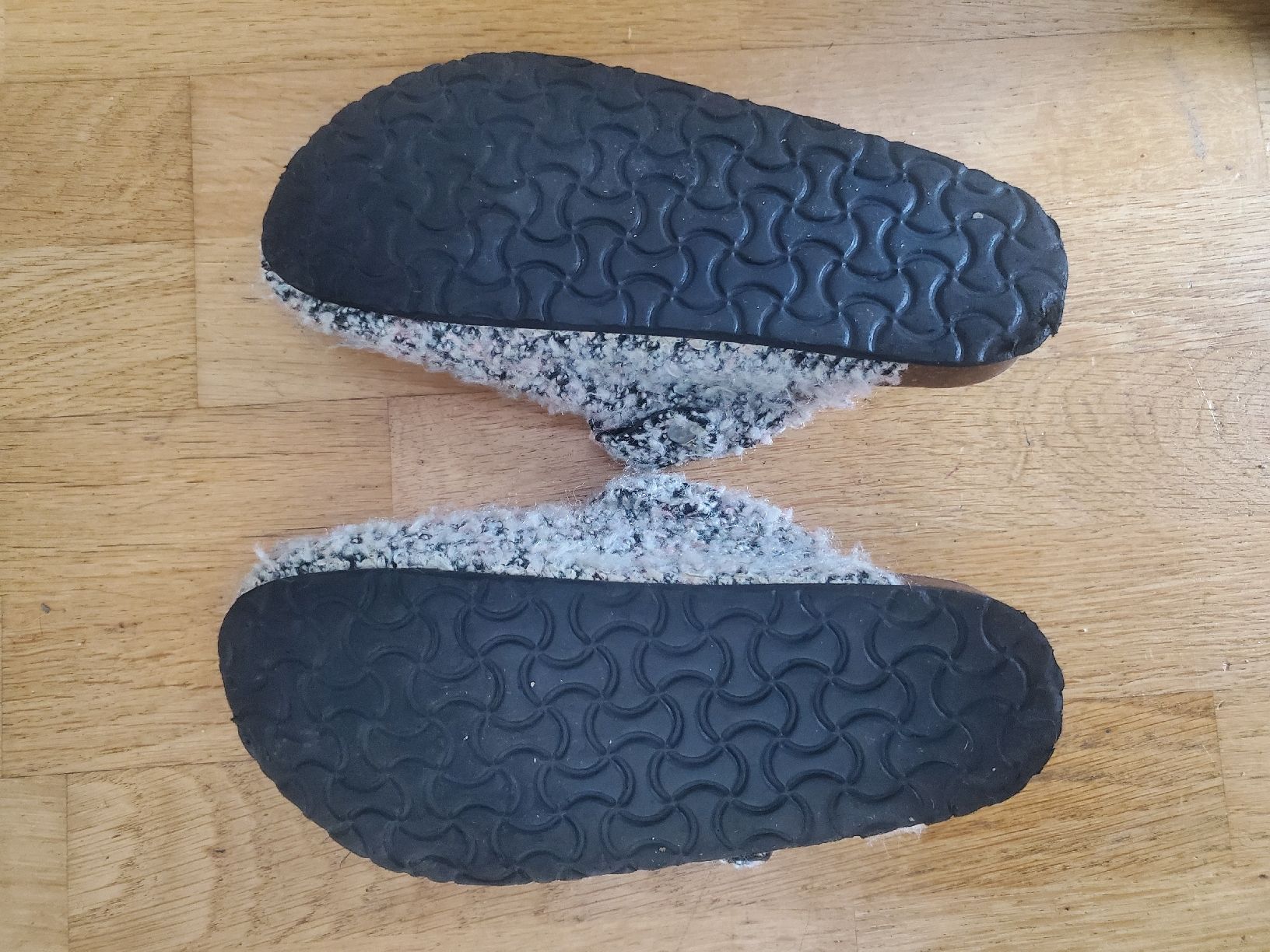 Herrenschuhe: Hausschuhe Hazard gr. 36 – Gebraucht aus Frauenfeld von BeneFull 1