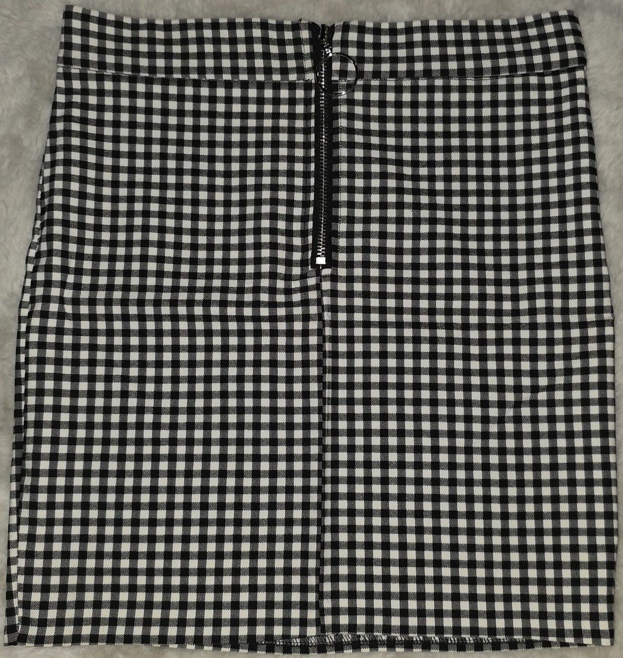 Gonne: karierter Minirock Gr. M – Usato da Wetzikon ZH venduto da secondhandsfashion