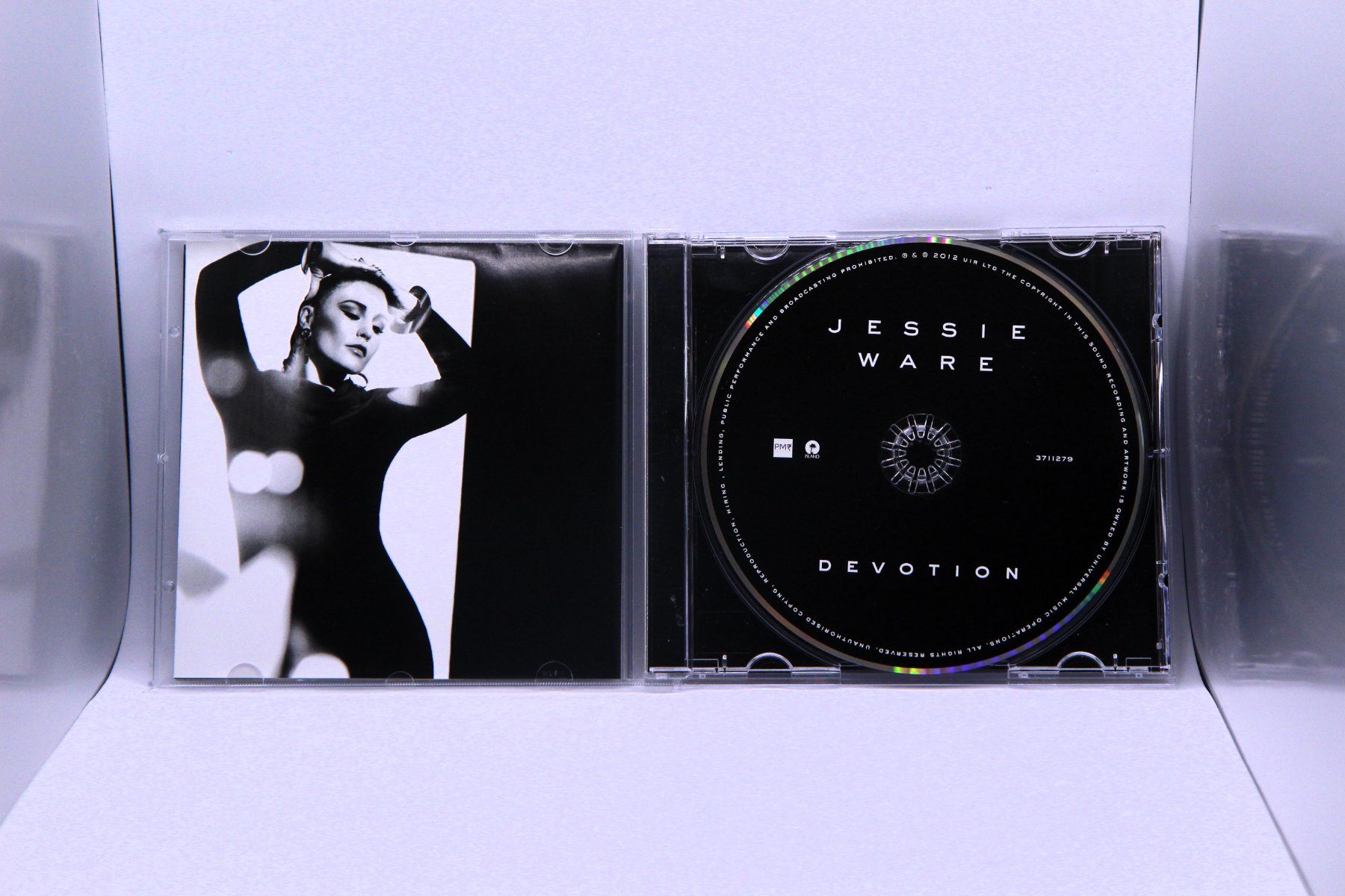 CDs: CD Jessie Ware - Devotion – Gebraucht aus Ernetschwil von luisvonerni 2