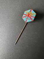 Pin Anstecknadel Austin sehr alt