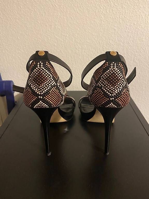 Michael Kors Scarpe da donna: Michael Kors sandales à talon: pointure 36 – Usato da Lausanne venduto da loi_8msc 2