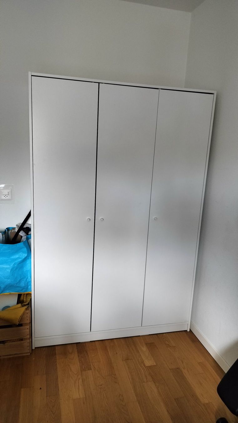 Ikea Armadi: Schrank KLEPPSTAD IKEA – Usato da Luzern venduto da cla_k79r