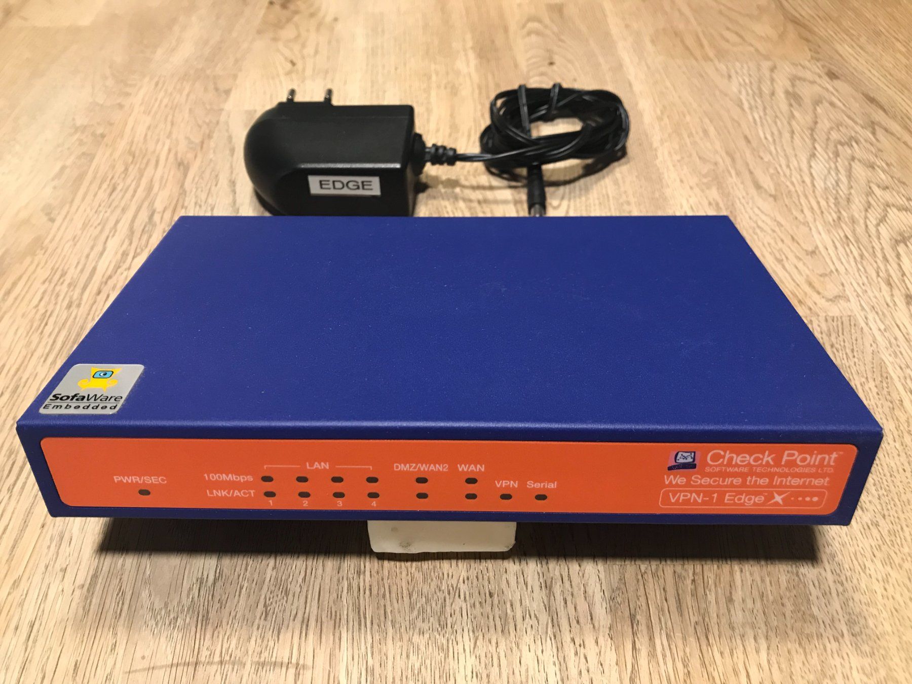 Firewall: Check Point VPN-1 Edge FireWall (Factory Reset) – Usato da Näfels venduto da Madresue