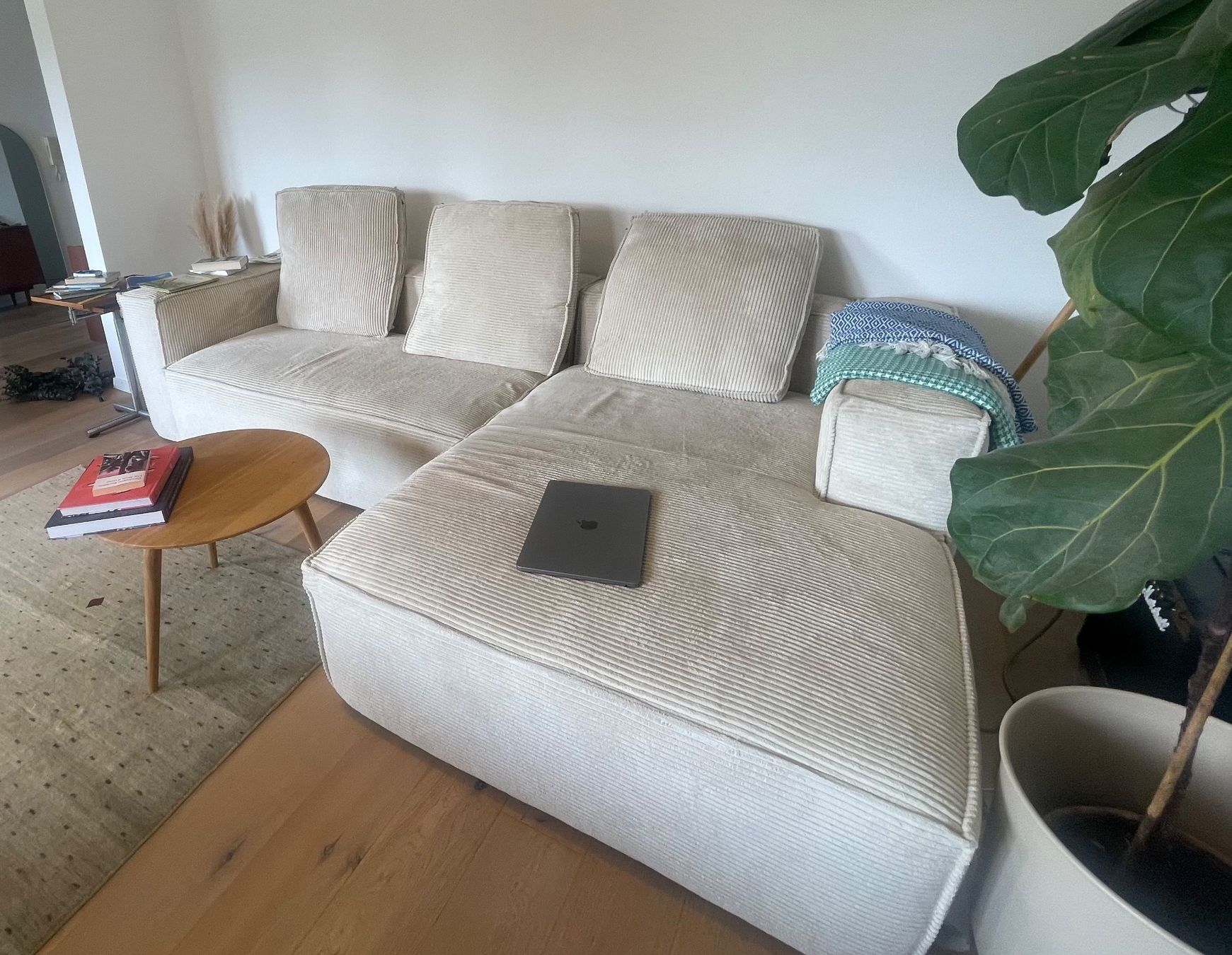 Kave Home Sofas: Kave Blok 3 Setzer Sofa mit Chaiselongue rechts – D'occasion à Uster par chr_t7n2 1