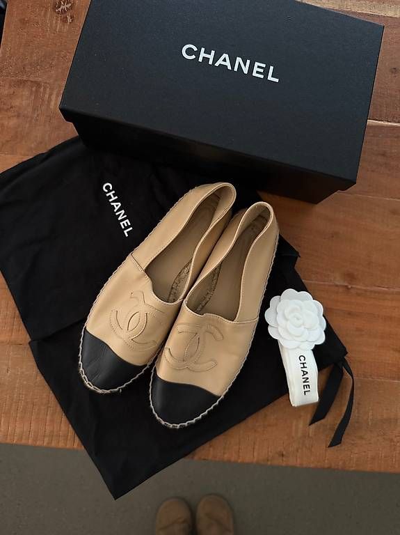 Chanel Scarpe da donna: Chanel Espadrilles Gr. 39 – Usato da Basel venduto da Mariaberi