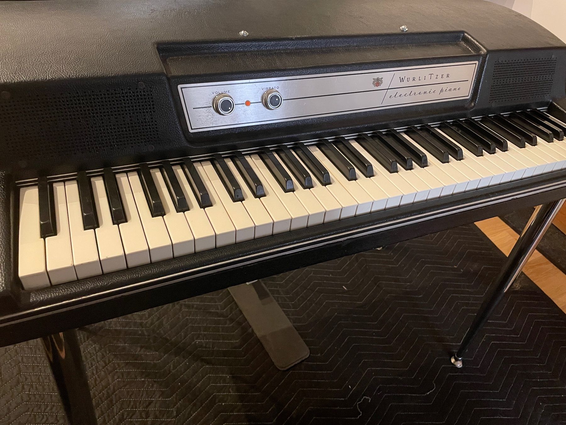 Wurlitzer Musikinstrumente: Wurlitzer Electric Piano 200A – Gebraucht aus Fribourg von Marinadelrey 1