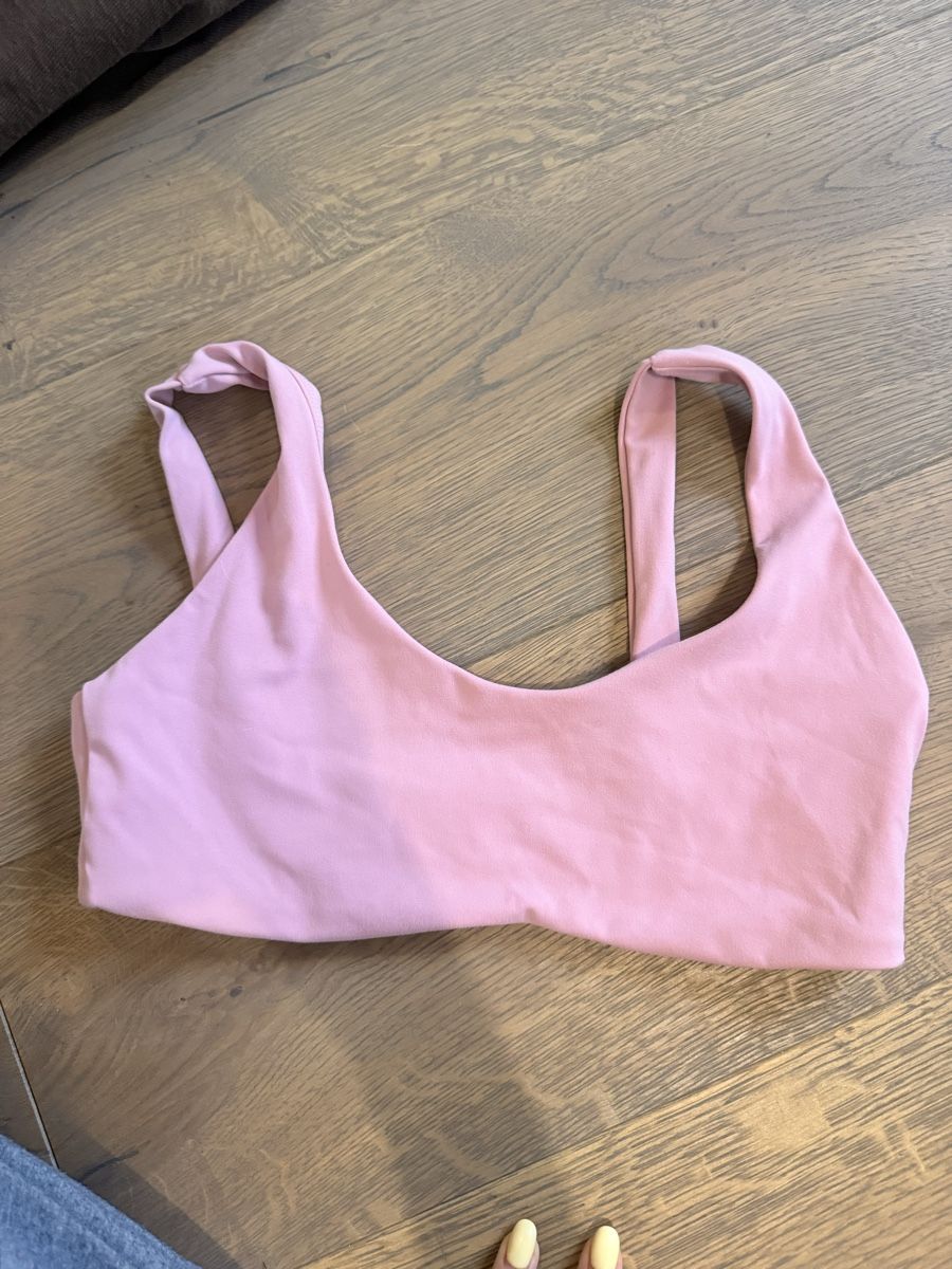 Tops: Sport’s bra – Neu (gemäss Beschreibung) aus Zürich von Bellinka23