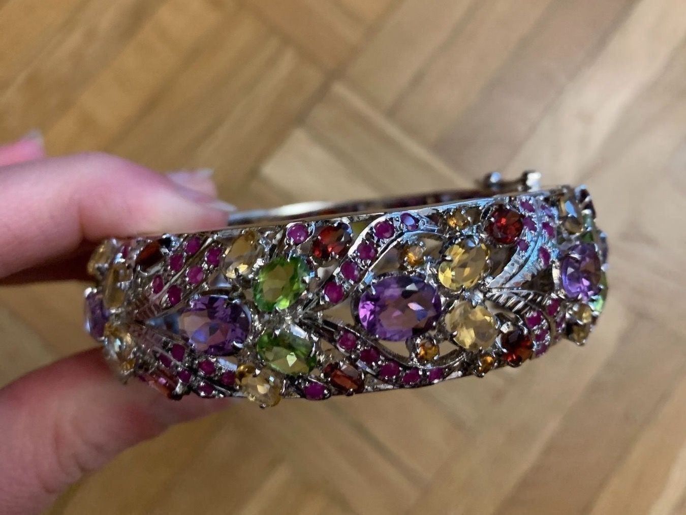 Bracciali & Braccialetti: Massiver Silberarmreif mit Edelsteinen – Nuovo (secondo la descrizione) da Birsfelden venduto da Exclusivity