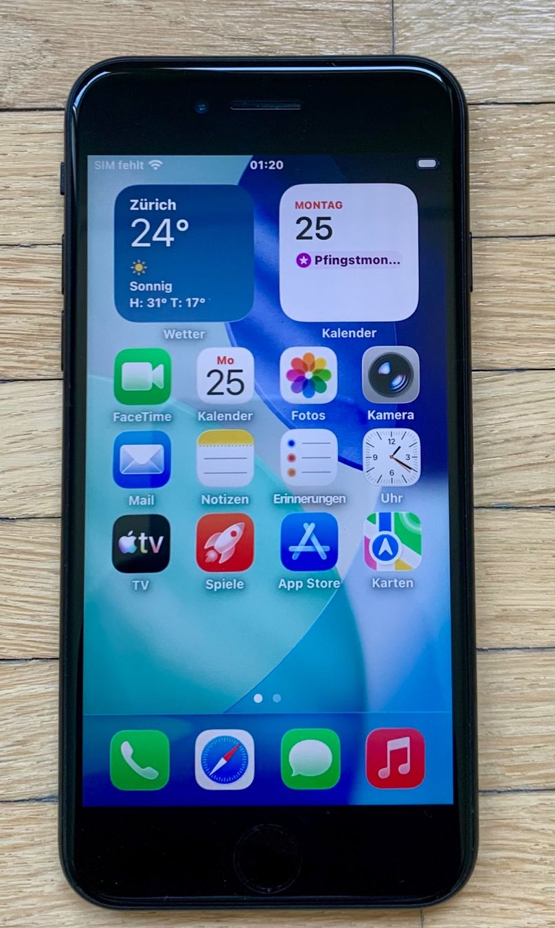Apple Telefoni cellulari / Smartphones: iPhone SE Gen.2 (2020) schwarz 64 GB – Usato da Rüti ZH venduto da Mazsola777