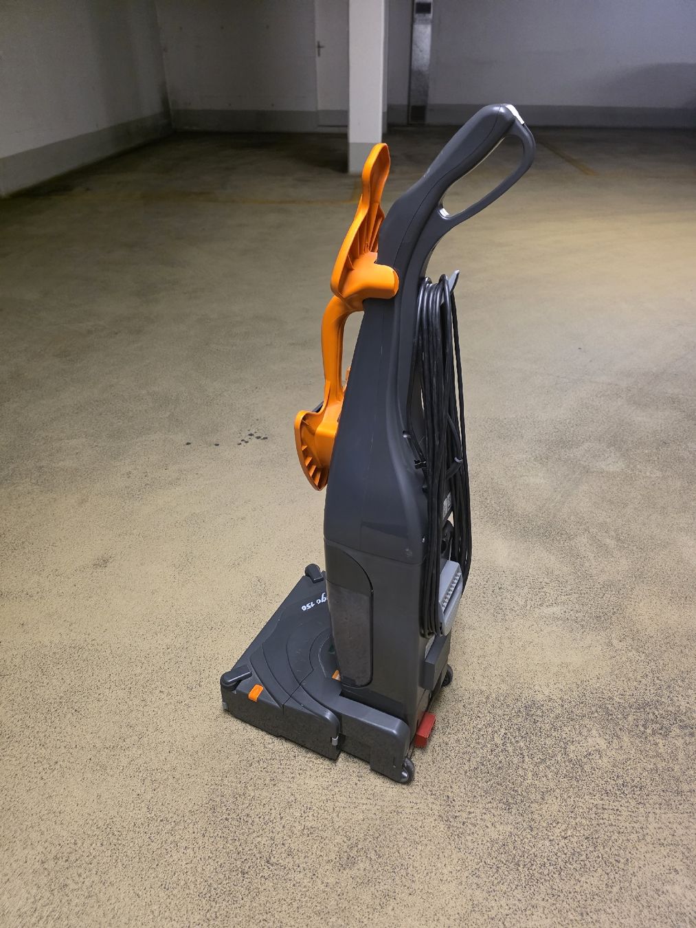 Tutte le macchine: TASKI SWINGO 15# CLEANFIX WETROK NILFISK KÄRCHER – Usato da Zürich venduto da 5183840711 2