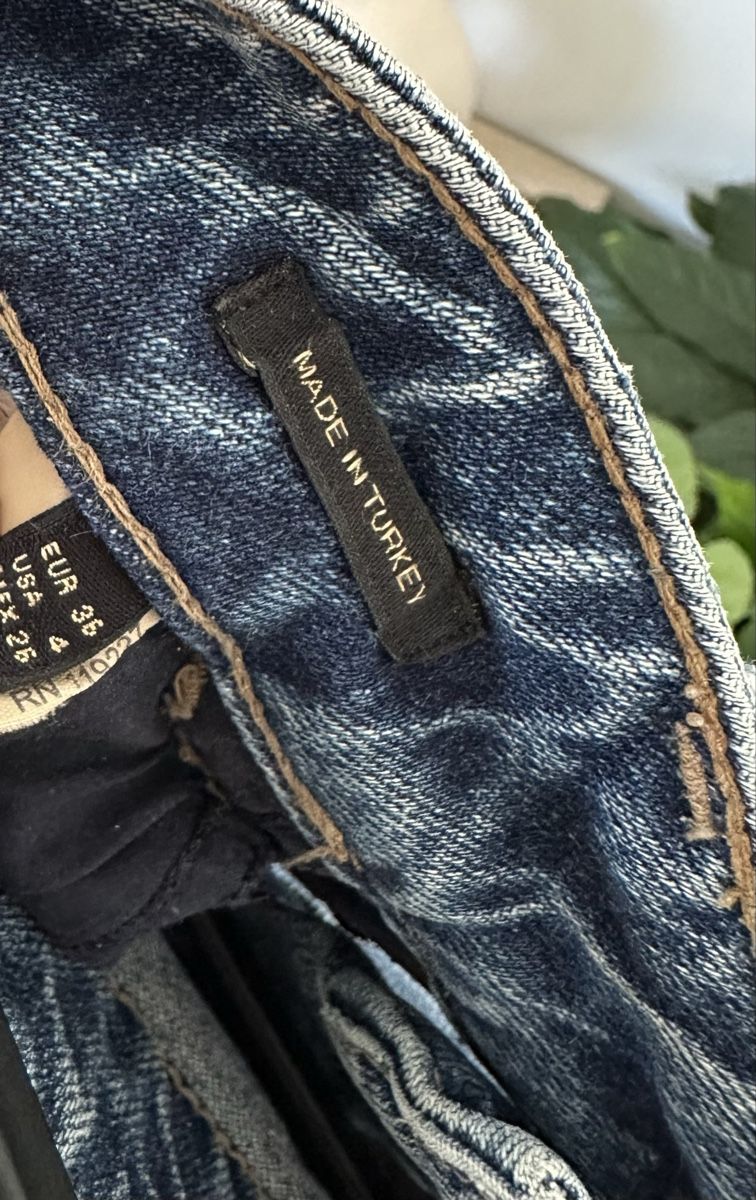 Massimo Dutti Jeans: Massimo Dutti Jeans Gr.36 – Usato da Zürich venduto da kup_6rb5 1