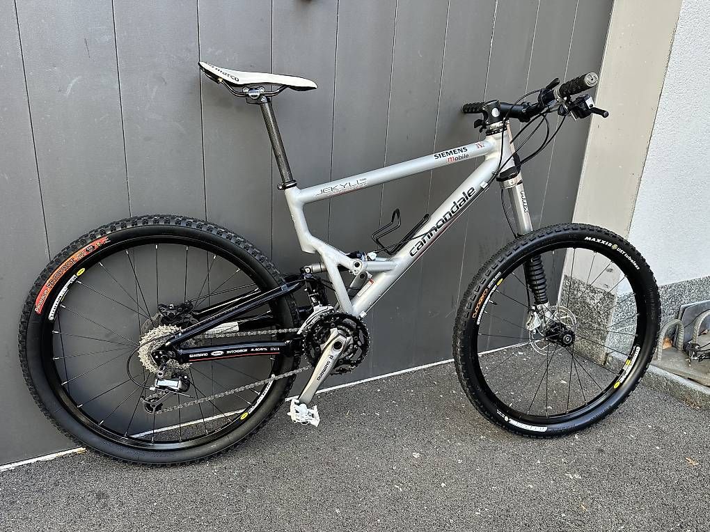 Biciclette: Bicicletta MTB  Cannondale Jekyll 100 – Usato da Quartino venduto da DiloUsato 3