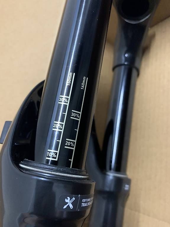 Rockshox Pezzi di ricambio: FEDERGABEL ROCKSHOX YARI 15x110 – Usato da Zunzgen venduto da Viper79 2